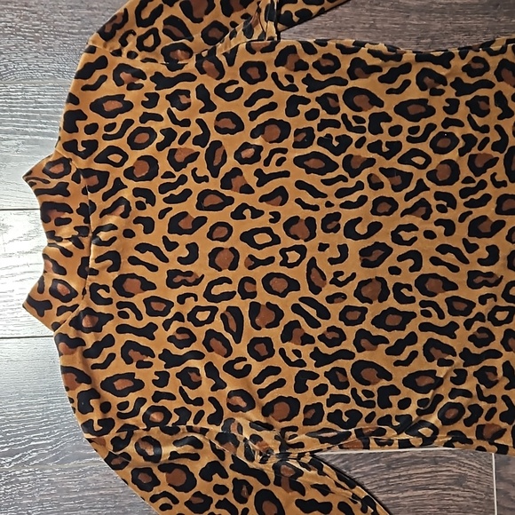 Leopard Print Velour Long Sleeve Mockneck Shirt (Together Brand), Size 6 - Picture 6 of 11